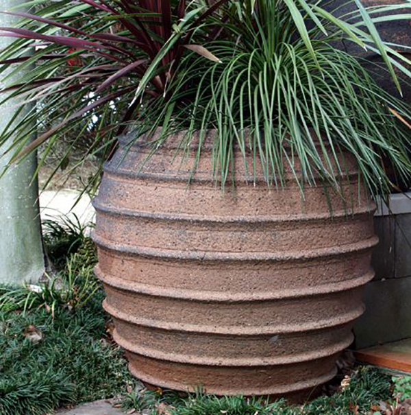 Hunny Pot Planter 